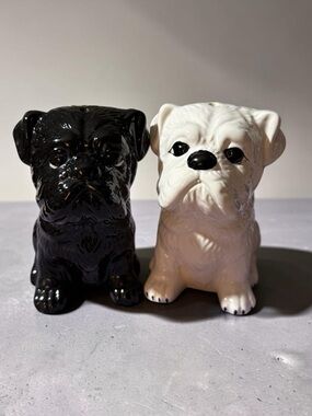 Ceramic Bulldog Salt and Pepper Shakers - Black and White — Adorable!